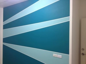 台中室內設計，室內牆面粉刷藍線條